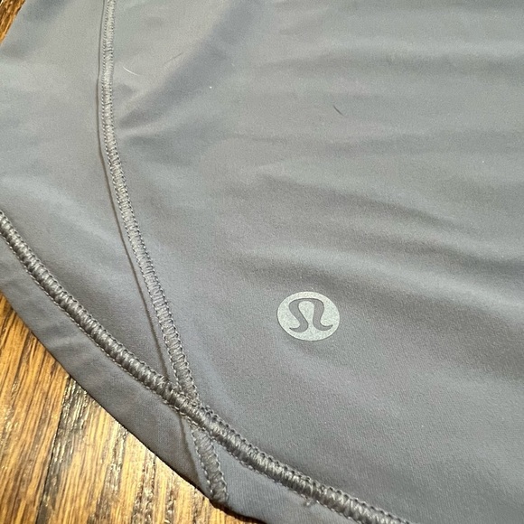 🍋 LULULEMON Sculpt Tank II Grey size 4. Excellent condition super lightweight - Picture 4 of 9